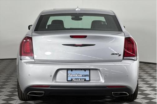 2023 Chrysler 300 S