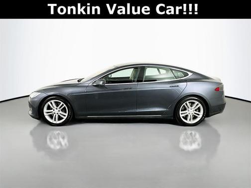 2016 Tesla Model S 70D