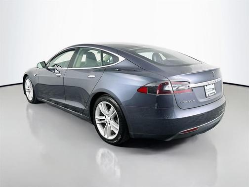 2016 Tesla Model S 70D