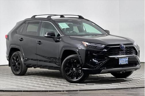 2024 Toyota RAV4 Hybrid SE