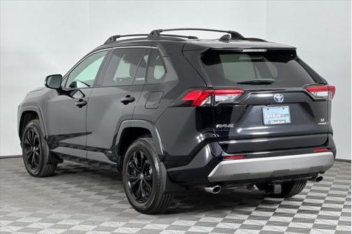 2024 Toyota RAV4 Hybrid SE