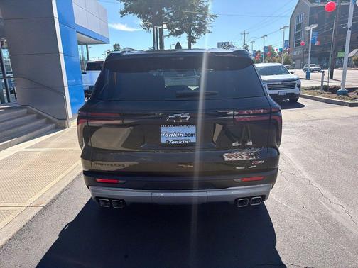 Mosaic Black Metallic 2027 Chevrolet Traverse AWD Z71