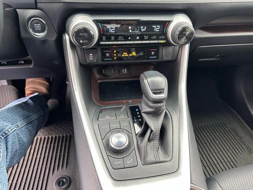 Wind Chill Pearl 2025 Toyota RAV4 Limited