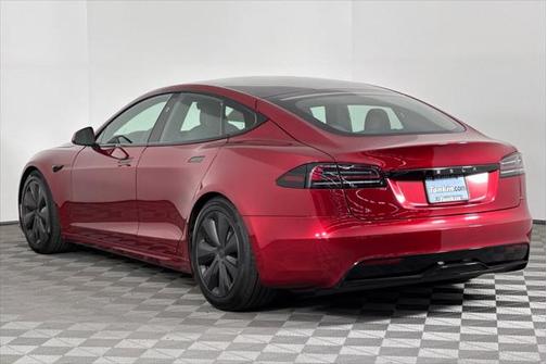 2024 Tesla Model S Long Range
