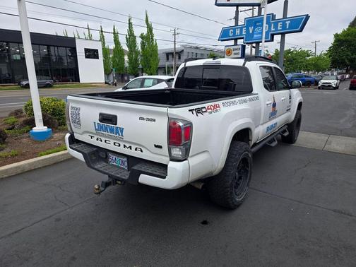 Super White 2021 Toyota Tacoma TRD Sport