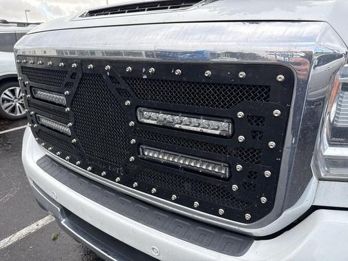 2017 GMC Sierra 2500 Denali