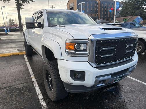 2017 GMC Sierra 2500 Denali
