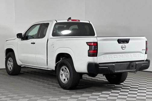 2023 Nissan Frontier S