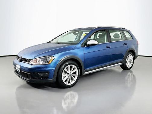 2017 Volkswagen Golf Alltrack TSI S