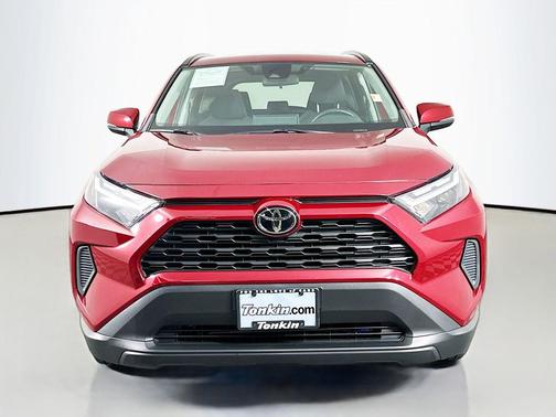 Pearl 2023 Toyota RAV4 XLE