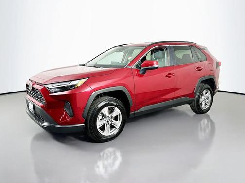 Pearl 2023 Toyota RAV4 XLE