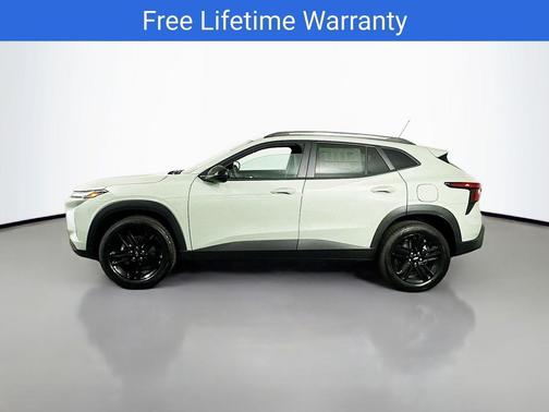 Cacti Green 2026 Chevrolet Trax FWD ACTIV