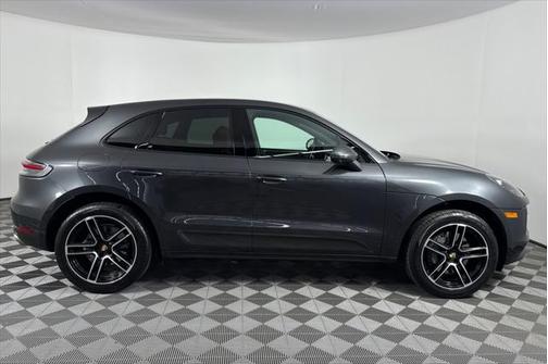 2021 Porsche Macan Base