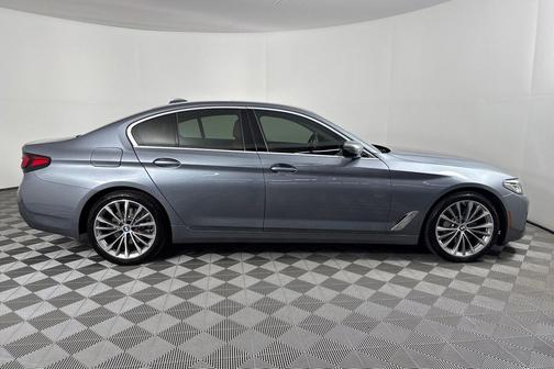 2022 BMW 530 i xDrive