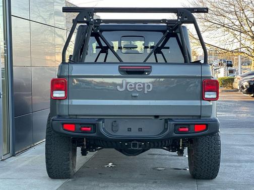 Sting-Gray Clearcoat 2021 Jeep Gladiator Rubicon