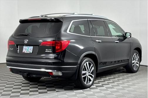 2017 Honda Pilot Elite