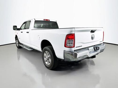 Bright White Clearcoat 2024 RAM 3500 Big Horn Crew Cab 4x4 8' Box