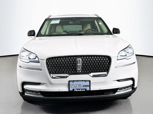 Pristine White 2021 Lincoln Aviator Reserve AWD
