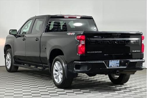 2023 Chevrolet Silverado 1500 Custom