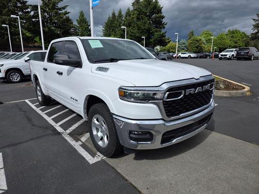 Bright White Clearcoat 2025 RAM 1500 Big Horn/Lone Star