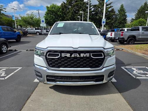 Bright White Clearcoat 2025 RAM 1500 Big Horn/Lone Star