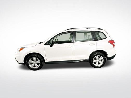 Satin White Pearl 2015 Subaru Forester 2.5i