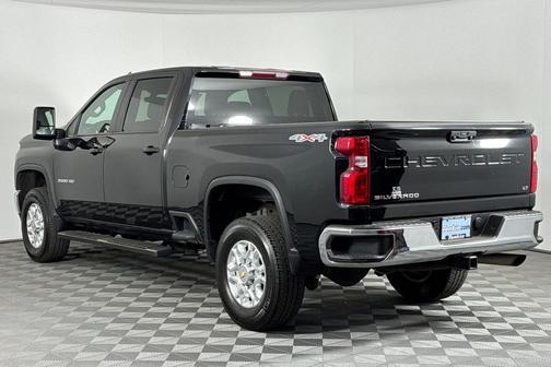 2023 Chevrolet Silverado 3500 LT