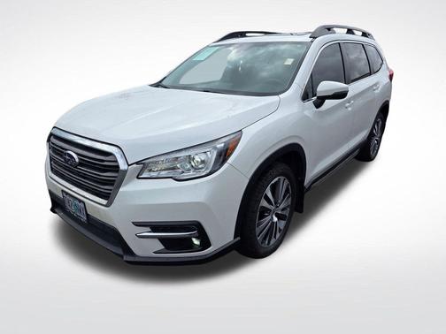 Crystal White Pearl 2022 Subaru Ascent Limited 7-Passenger