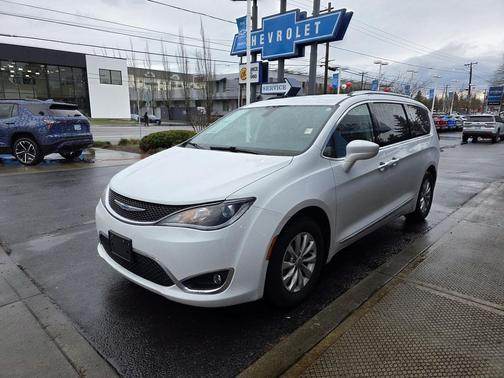 2019 Chrysler Pacifica Touring L