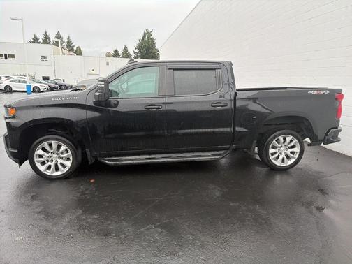 2020 Chevrolet Silverado 1500 Custom