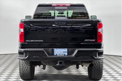 2024 Chevrolet Silverado 2500 4WD Crew Cab Standard Bed ZR2