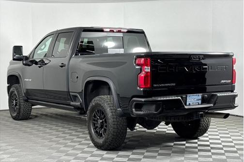 2024 Chevrolet Silverado 2500 4WD Crew Cab Standard Bed ZR2