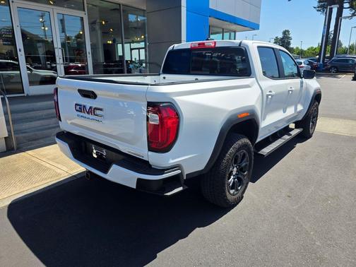 Summit White 2024 GMC Canyon Elevation