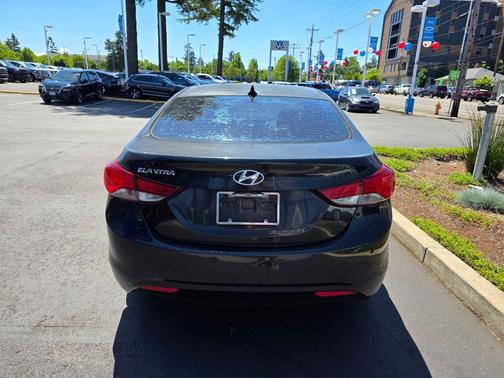 Phantom Black 2014 Hyundai ELANTRA SE