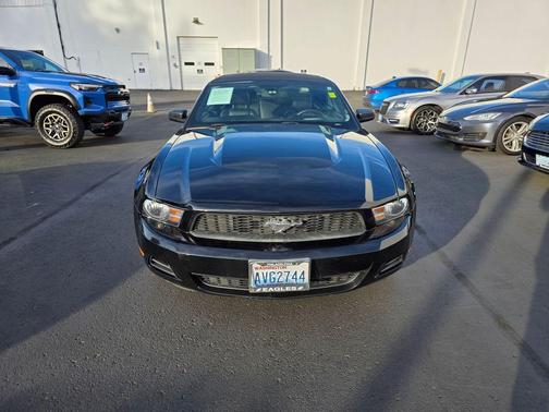 2011 Ford Mustang V6 Premium