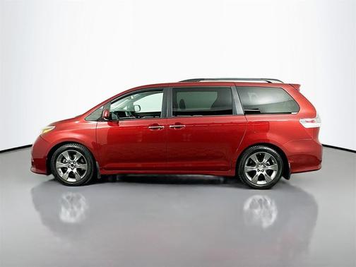 2016 Toyota Sienna SE