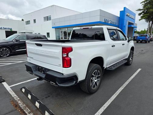 Summit White 2019 Chevrolet Silverado 1500 LT Trail Boss