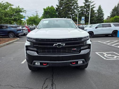 Summit White 2019 Chevrolet Silverado 1500 LT Trail Boss