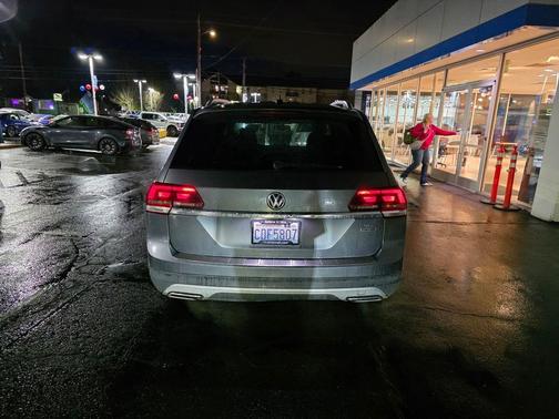 2018 Volkswagen Atlas 3.6L Launch Edition