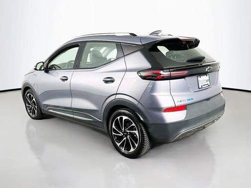Gray Ghost Metallic 2023 Chevrolet Bolt EUV FWD Premier