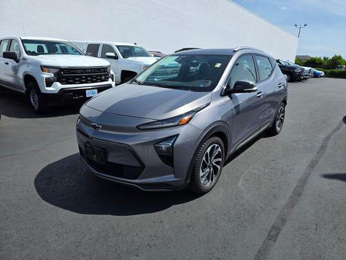 Gray Ghost Metallic 2023 Chevrolet Bolt EUV FWD Premier