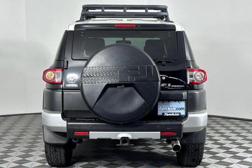 2014 Toyota FJ Cruiser Base