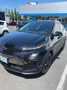 Mosaic Black Metallic 2023 Chevrolet Bolt EUV FWD LT