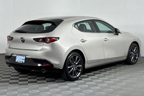2023 Mazda Mazda3 FWD w/Preferred Package