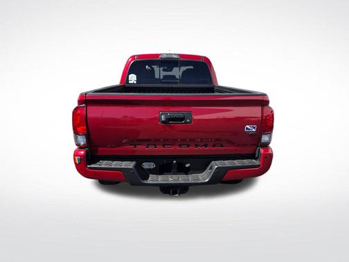 Barcelona Red Metallic 2018 Toyota Tacoma TRD Sport