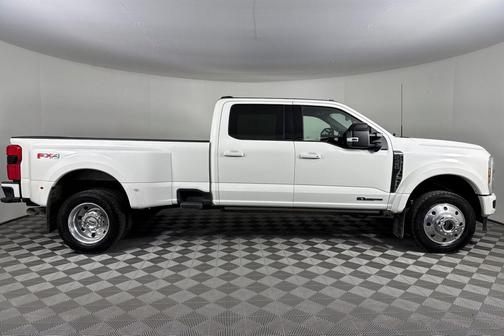 2025 Ford F-450 Platinum