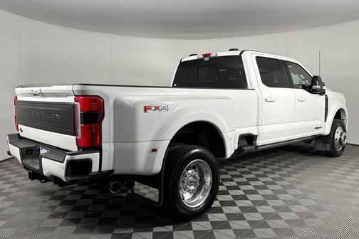 2025 Ford F-450 Platinum