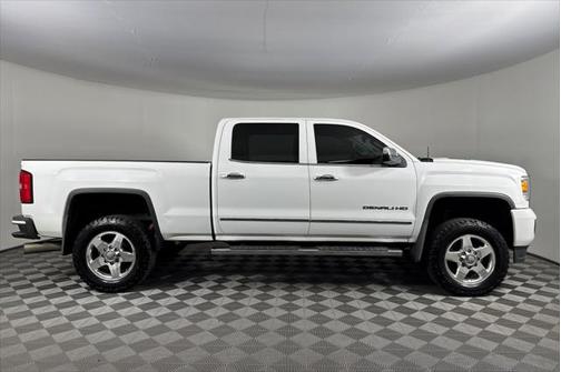 2015 GMC Sierra 2500 Denali