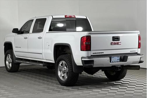 2015 GMC Sierra 2500 Denali