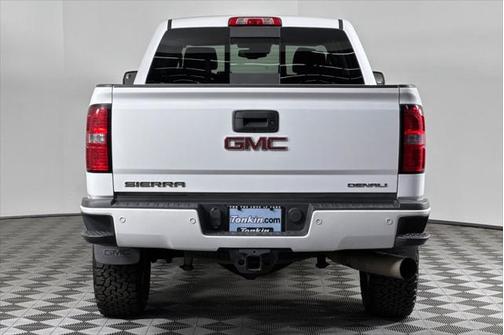 2015 GMC Sierra 2500 Denali